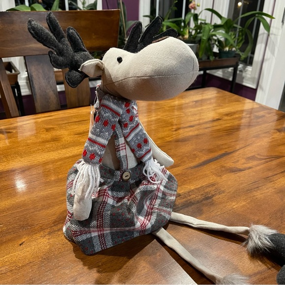 Large Big Size Girl Deer bean bag bottom with dangling legs - Picture 6 of 7